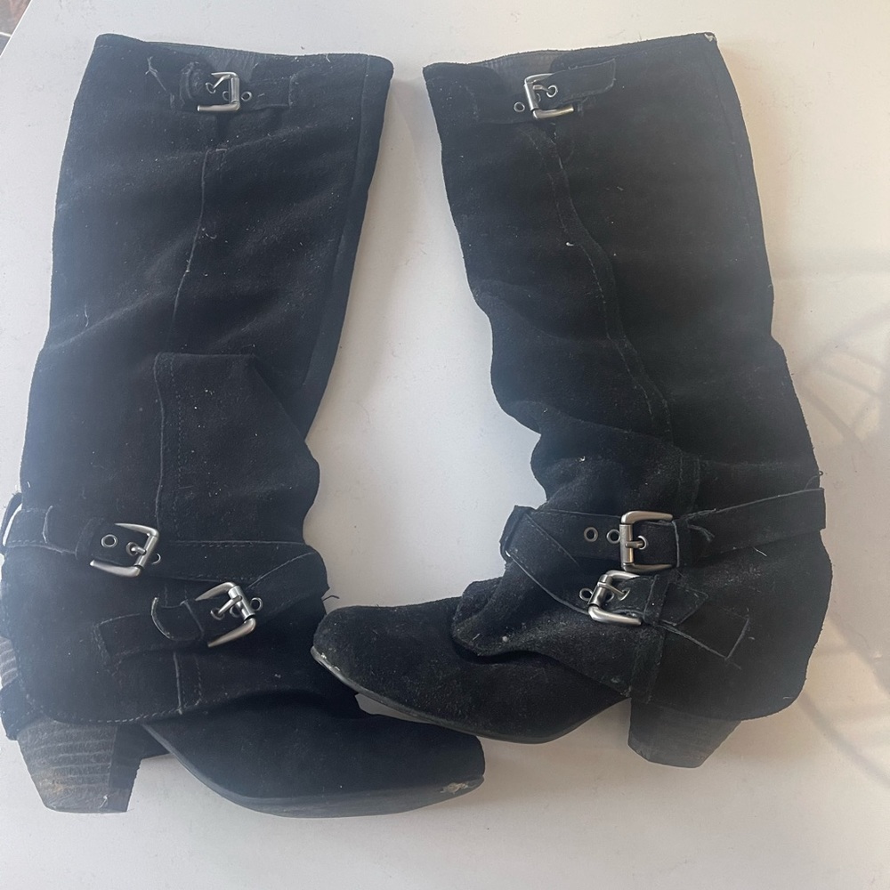 Black boots